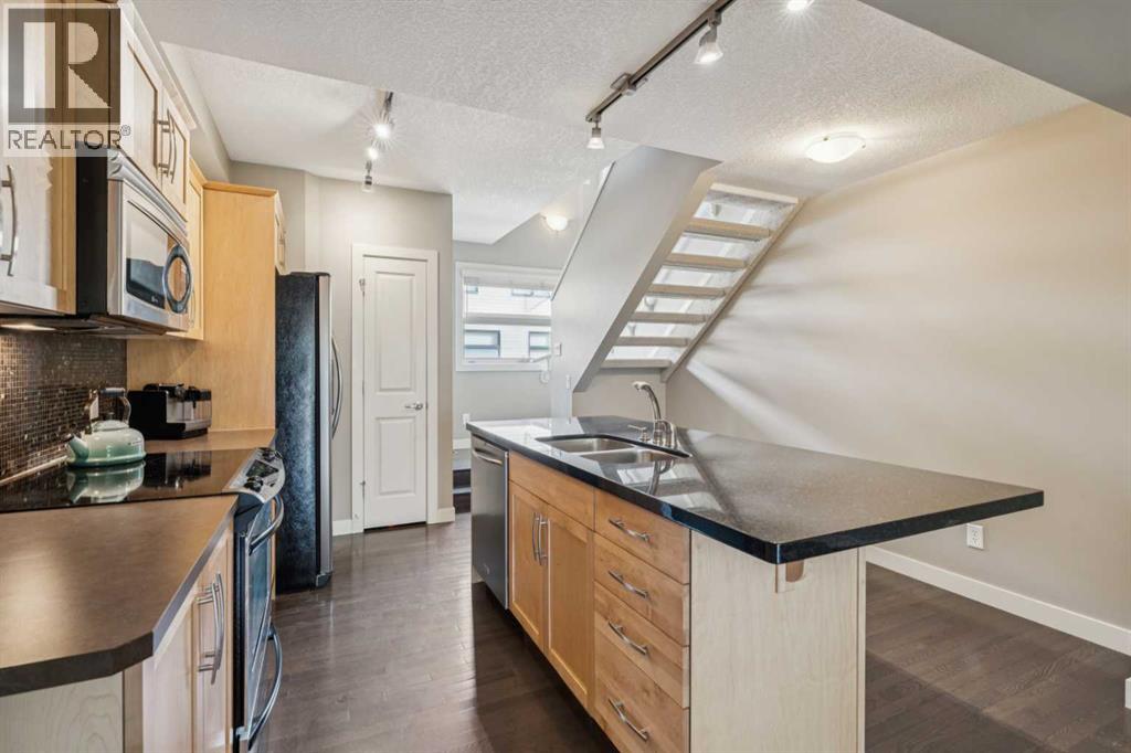 205 Aspen Hills Villas Sw, Calgary, Alberta  T3H 0H8 - Photo 6 - A2262197