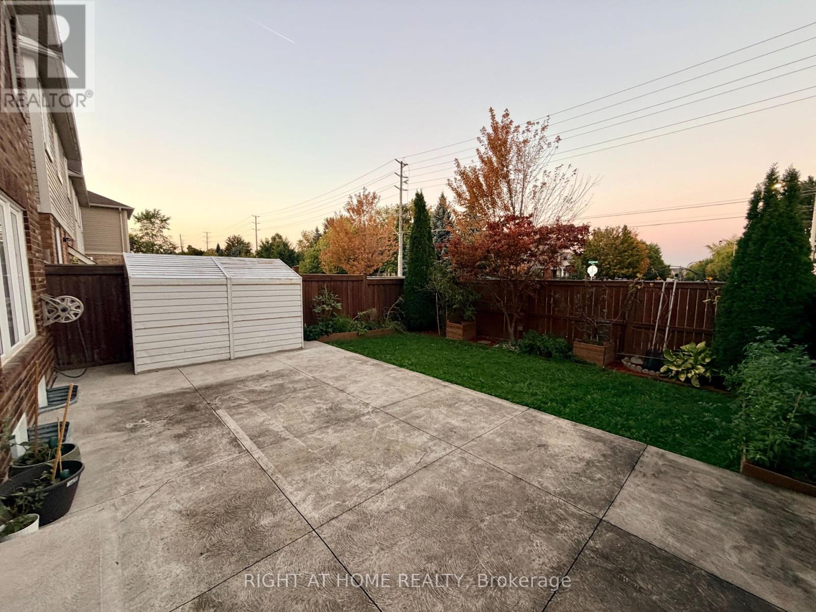 19 Klemscott Road, Brampton, Ontario  L7A 0P5 - Photo 15 - W12401947