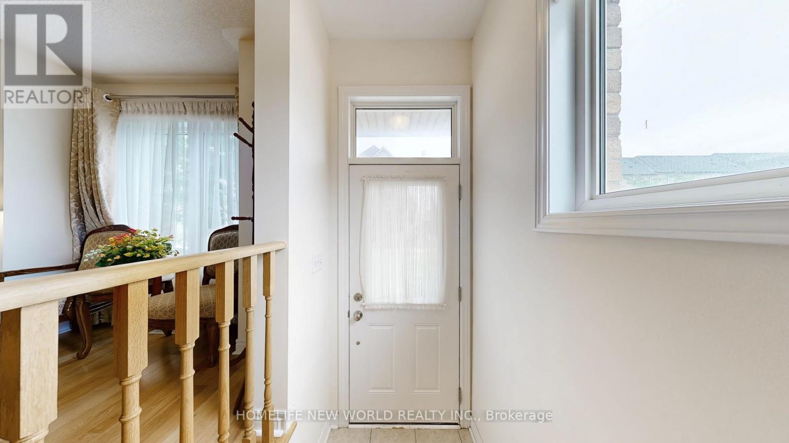 49 Kawneer Terrace, Toronto, Ontario  M1P 0C2 - Photo 18 - E12445559