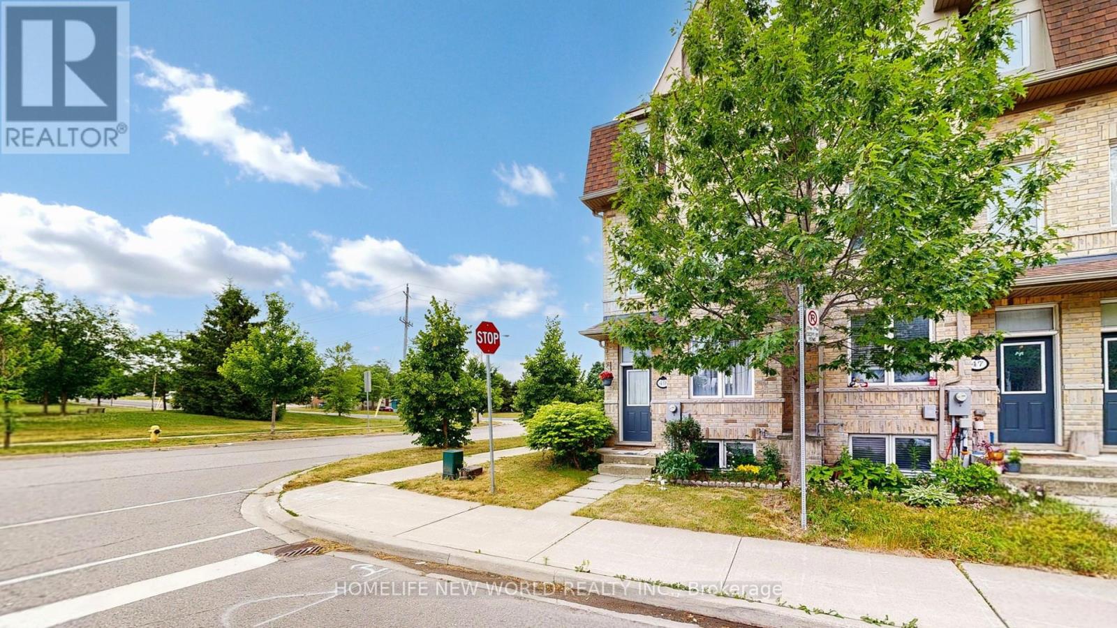 49 Kawneer Terrace, Toronto, Ontario  M1P 0C2 - Photo 2 - E12445559