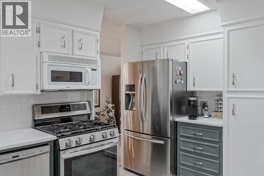620 Deer Side Place Se, Calgary, Alberta  T2J 6A2 - Photo 7 - A2260010