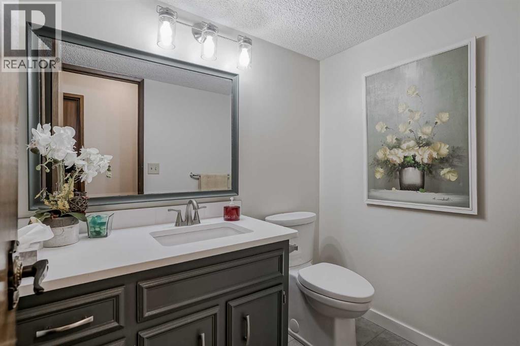 620 Deer Side Place Se, Calgary, Alberta  T2J 6A2 - Photo 24 - A2260010