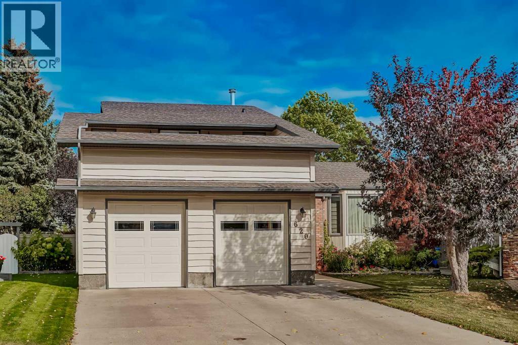 620 Deer Side Place SE, Calgary, Alberta