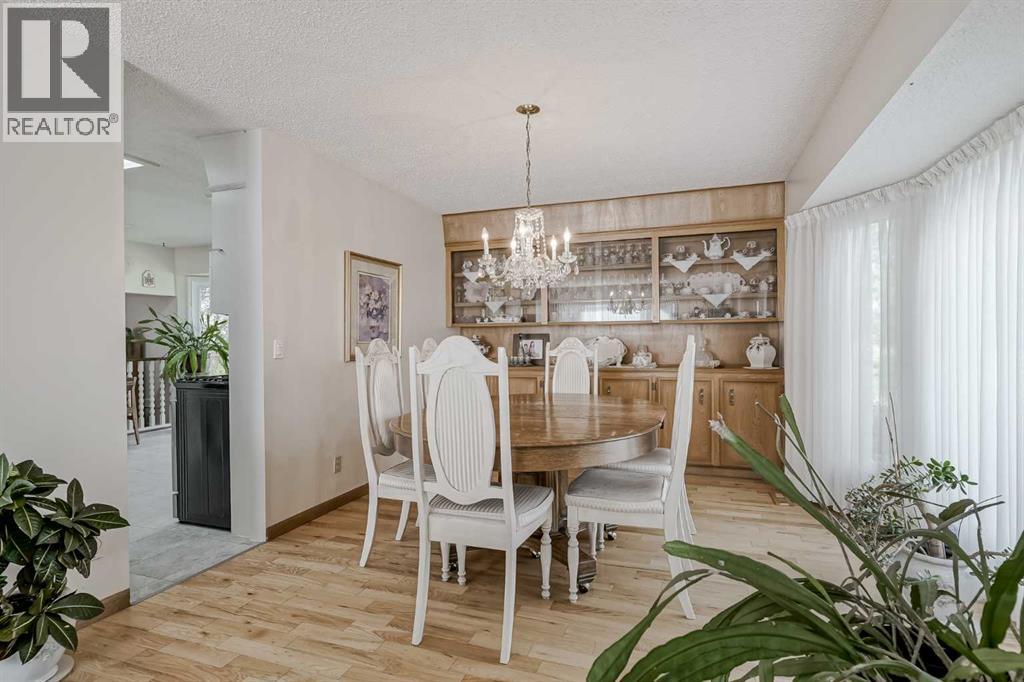 620 Deer Side Place Se, Calgary, Alberta  T2J 6A2 - Photo 17 - A2260010