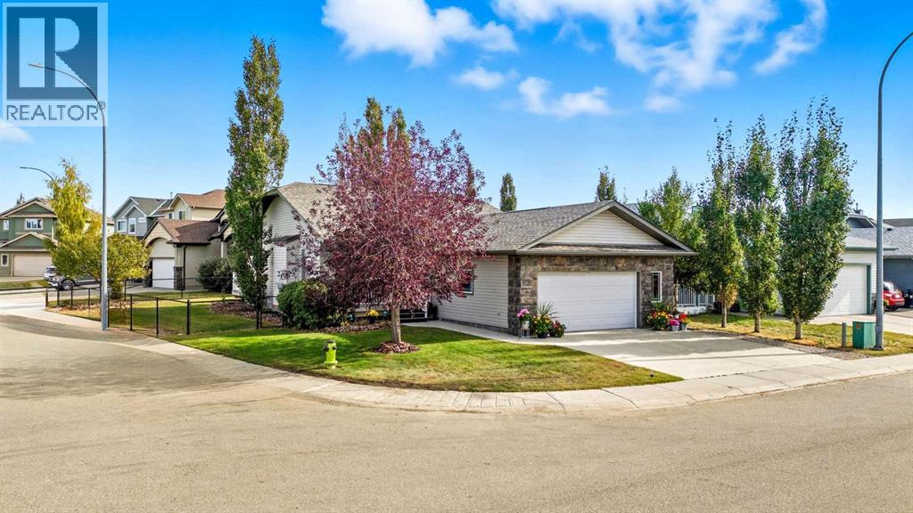 79 Hillcrest Boulevard, Strathmore, Alberta  T1P 0A4 - Photo 2 - A2261650