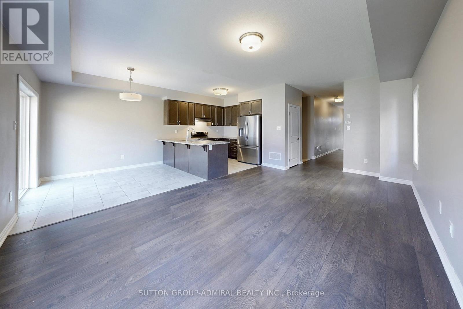 18 Copeman Avenue, Brantford, Ontario  N3V 0B3 - Photo 10 - X12445560