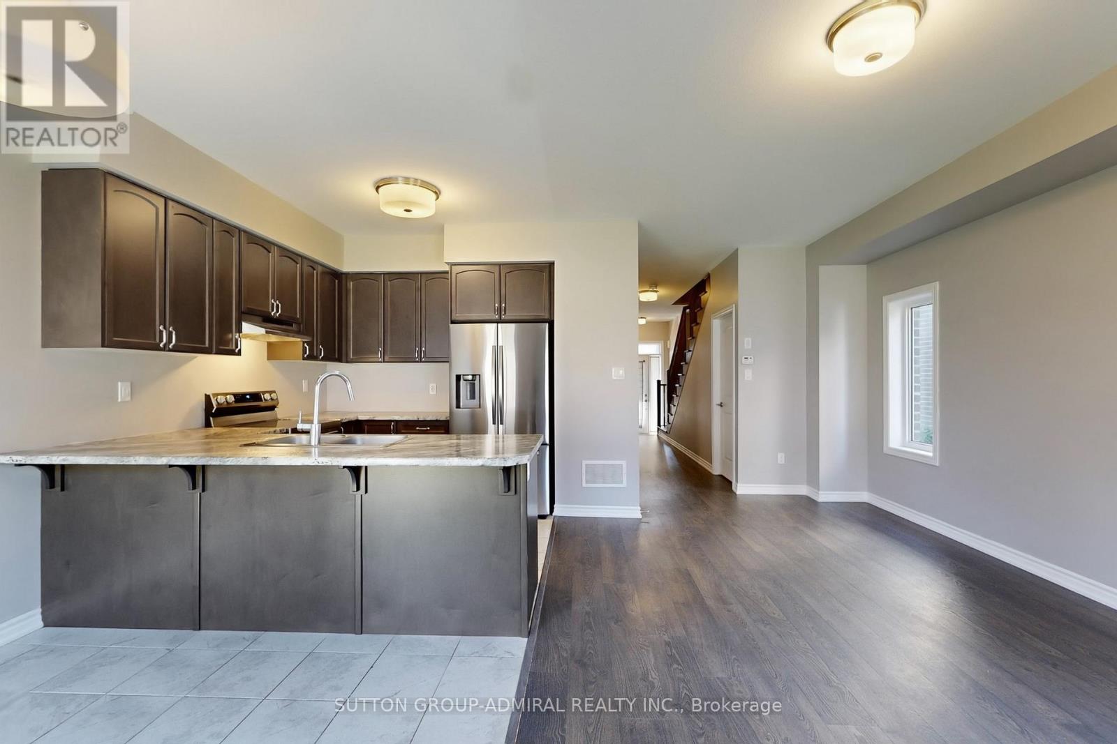 18 Copeman Avenue, Brantford, Ontario  N3V 0B3 - Photo 11 - X12445560