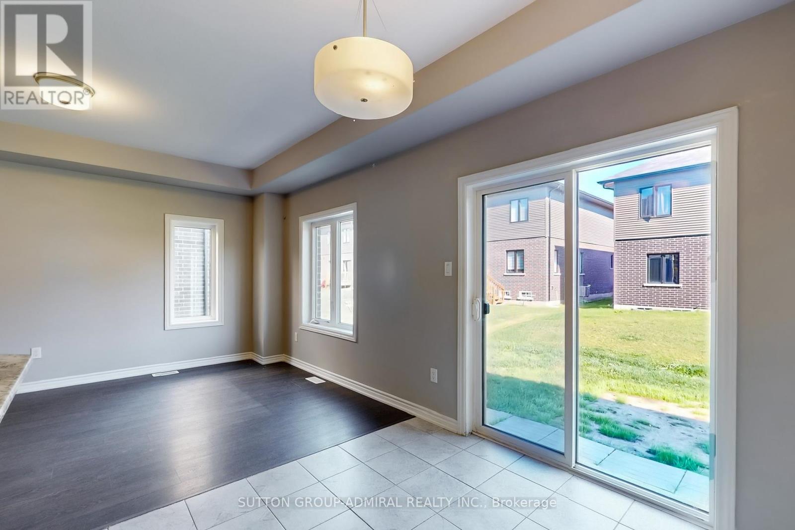18 Copeman Avenue, Brantford, Ontario  N3V 0B3 - Photo 15 - X12445560