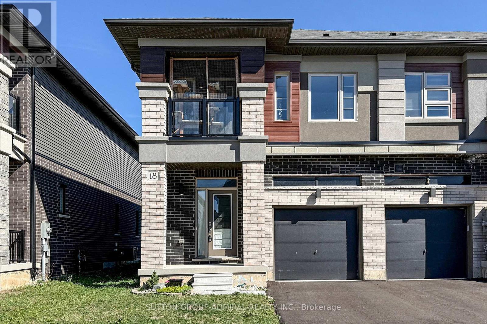 18 Copeman Avenue, Brantford, Ontario  N3V 0B3 - Photo 2 - X12445560