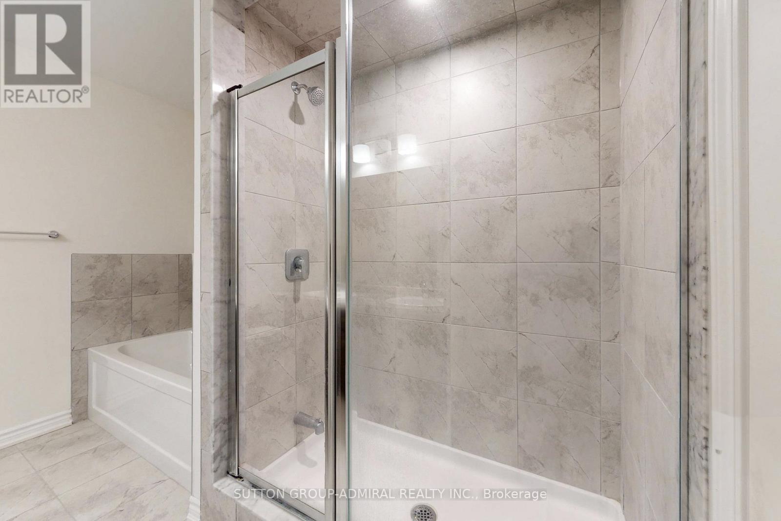 18 Copeman Avenue, Brantford, Ontario  N3V 0B3 - Photo 24 - X12445560