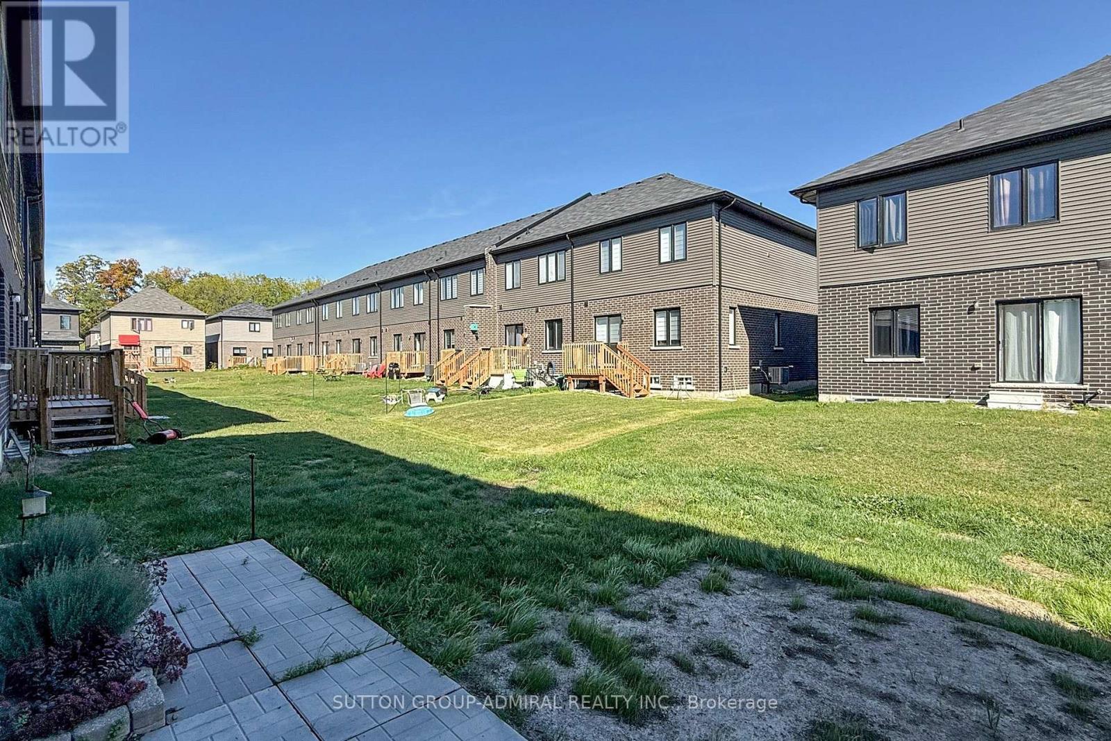18 Copeman Avenue, Brantford, Ontario  N3V 0B3 - Photo 38 - X12445560