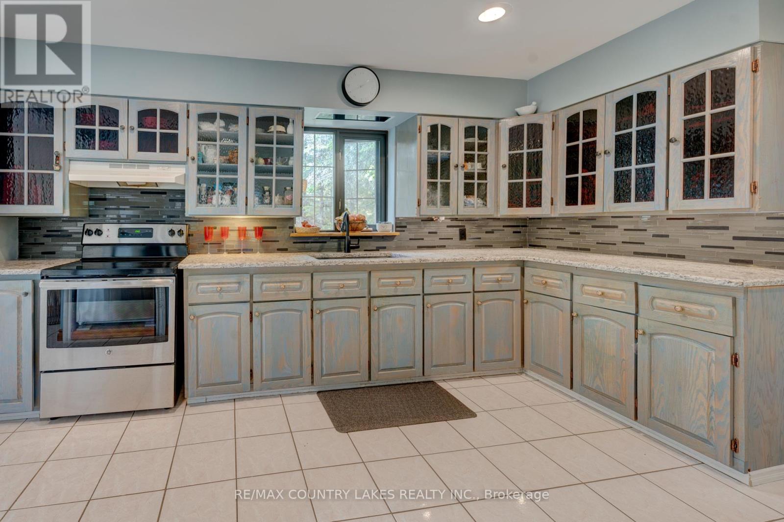 341 County Rd 46, Kawartha Lakes, Ontario  K0M 2M0 - Photo 10 - X12445563