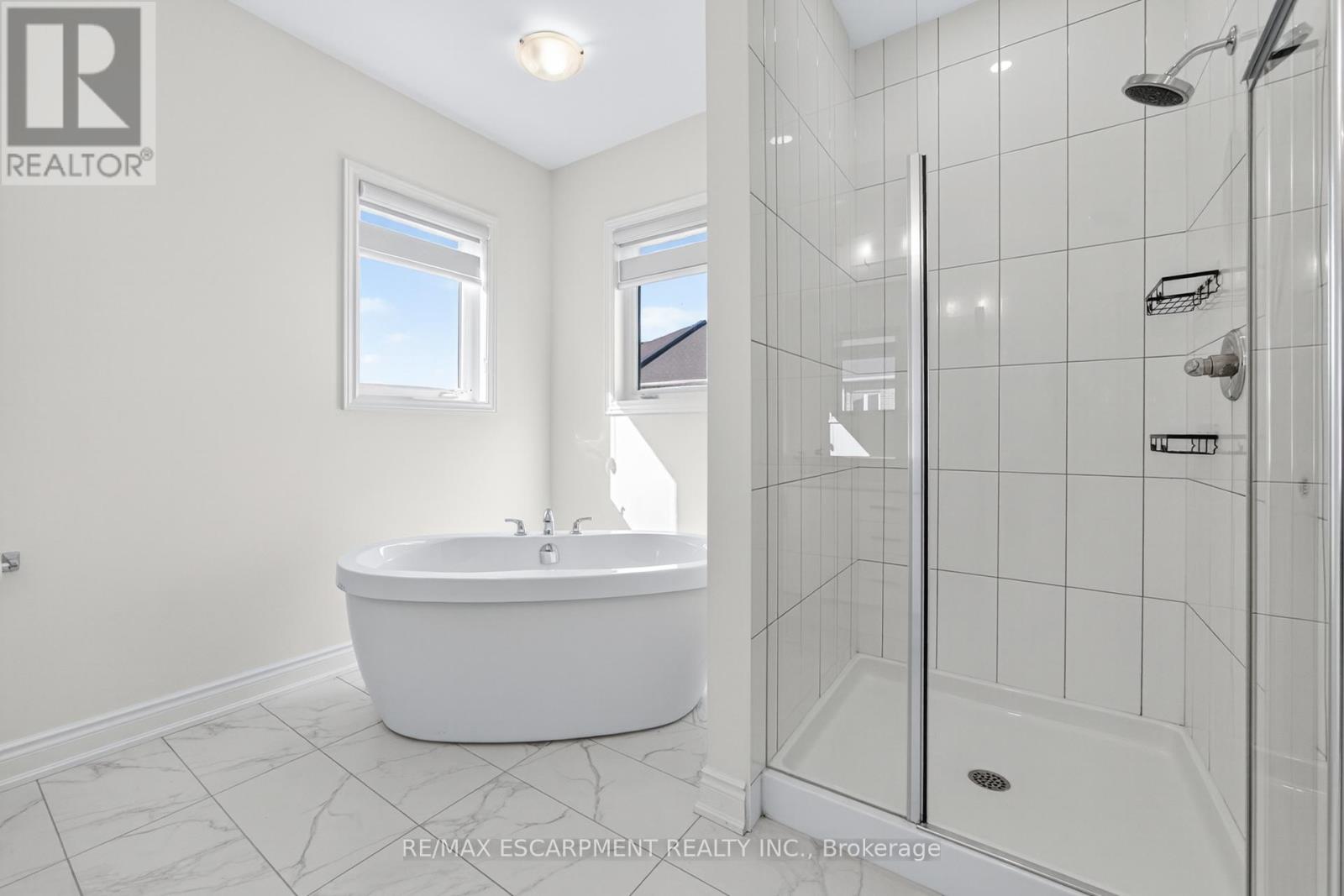 47 Bloomfield Crescent, Cambridge, Ontario  N1T 0G2 - Photo 30 - X12426778