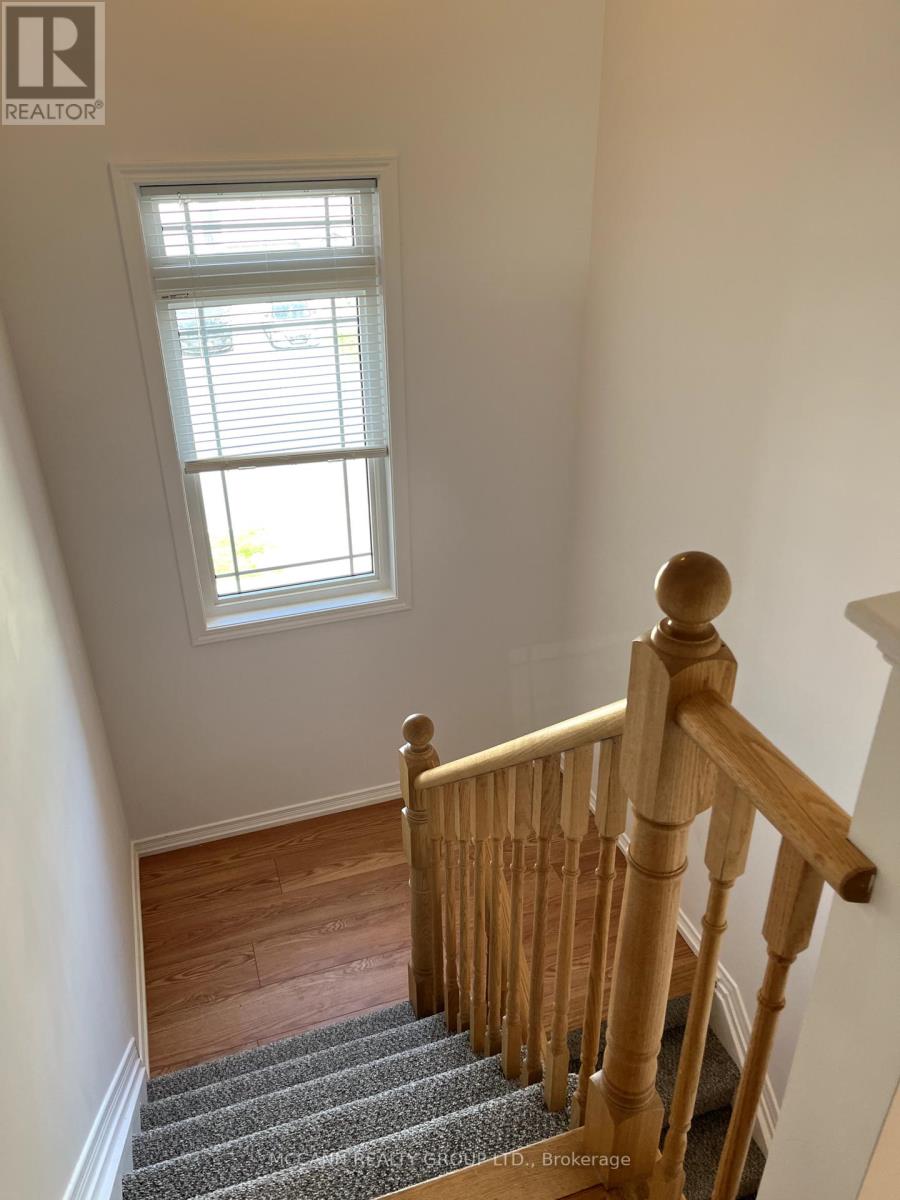 79 Franks Way, Barrie, Ontario  L4N 3J1 - Photo 10 - S12388365