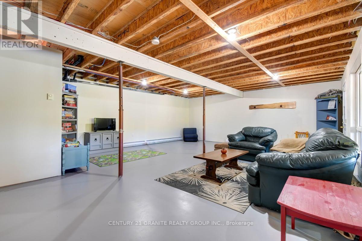 75 Martin Road, Hastings Highlands, Ontario  K0L 1C0 - Photo 21 - X12445573