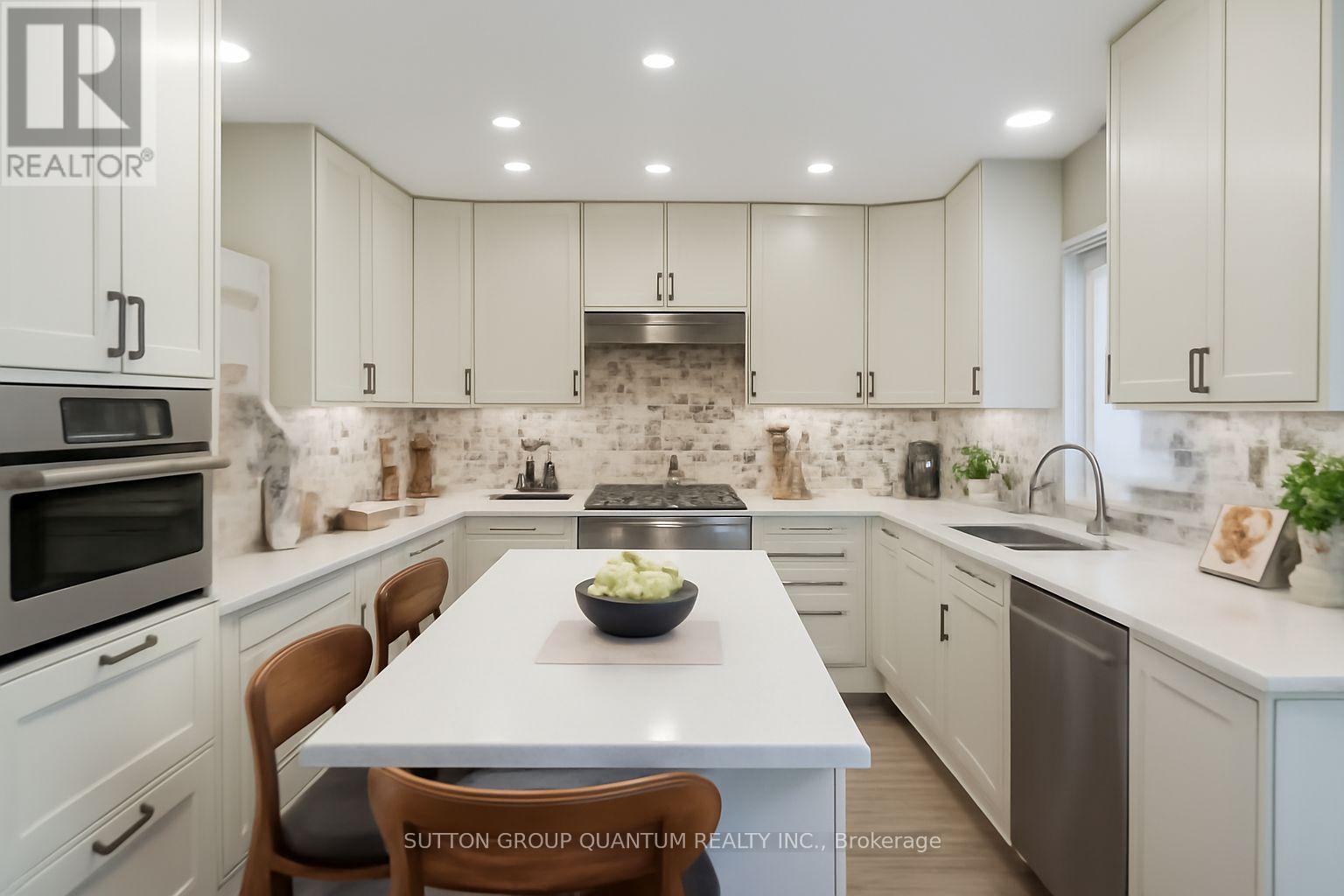3523 Pintail Circle, Mississauga, Ontario  L5N 6C8 - Photo 2 - W12402425
