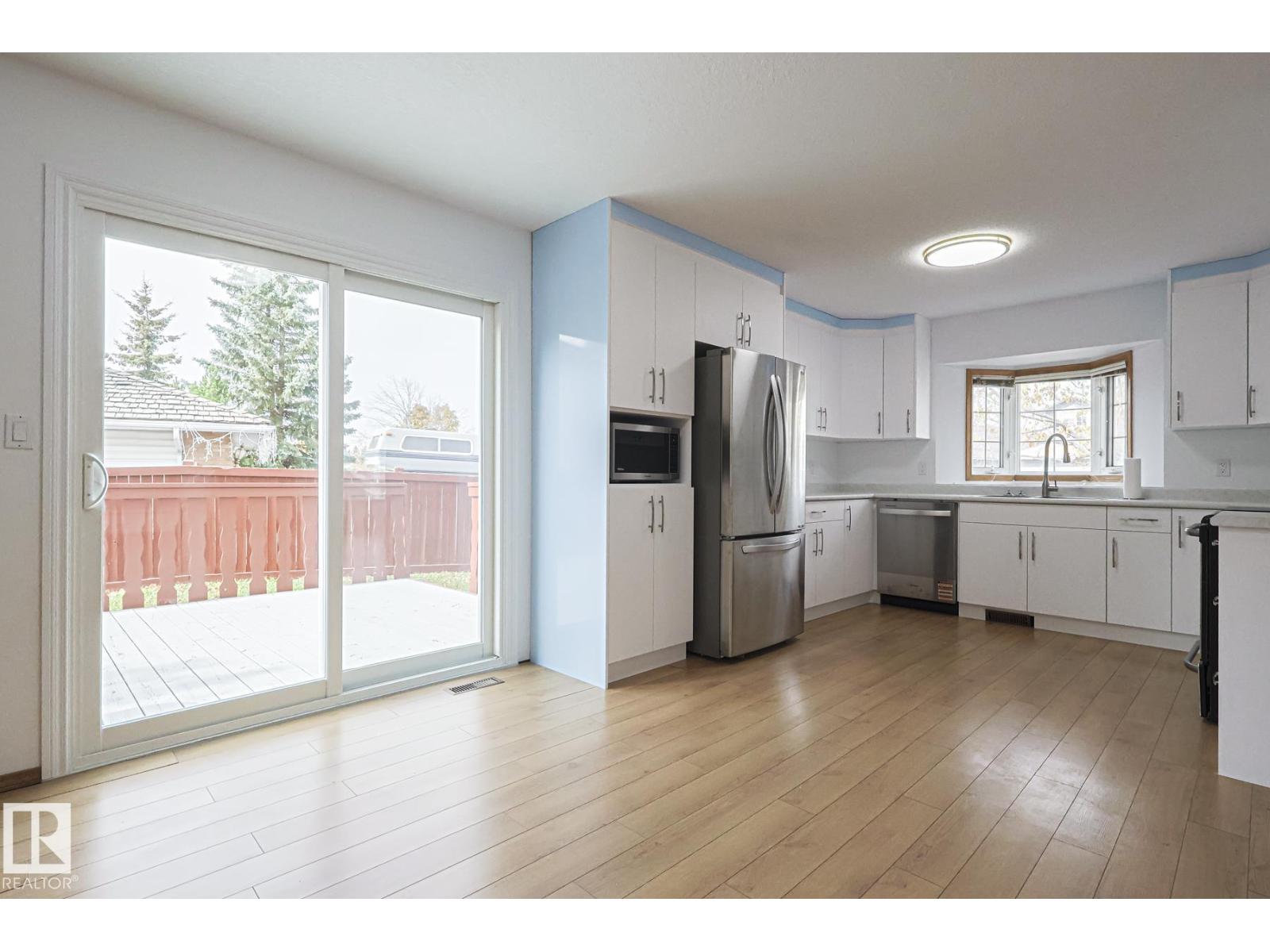 4631 43 Av Nw, Edmonton, Alberta  T6L 6L9 - Photo 16 - E4460205