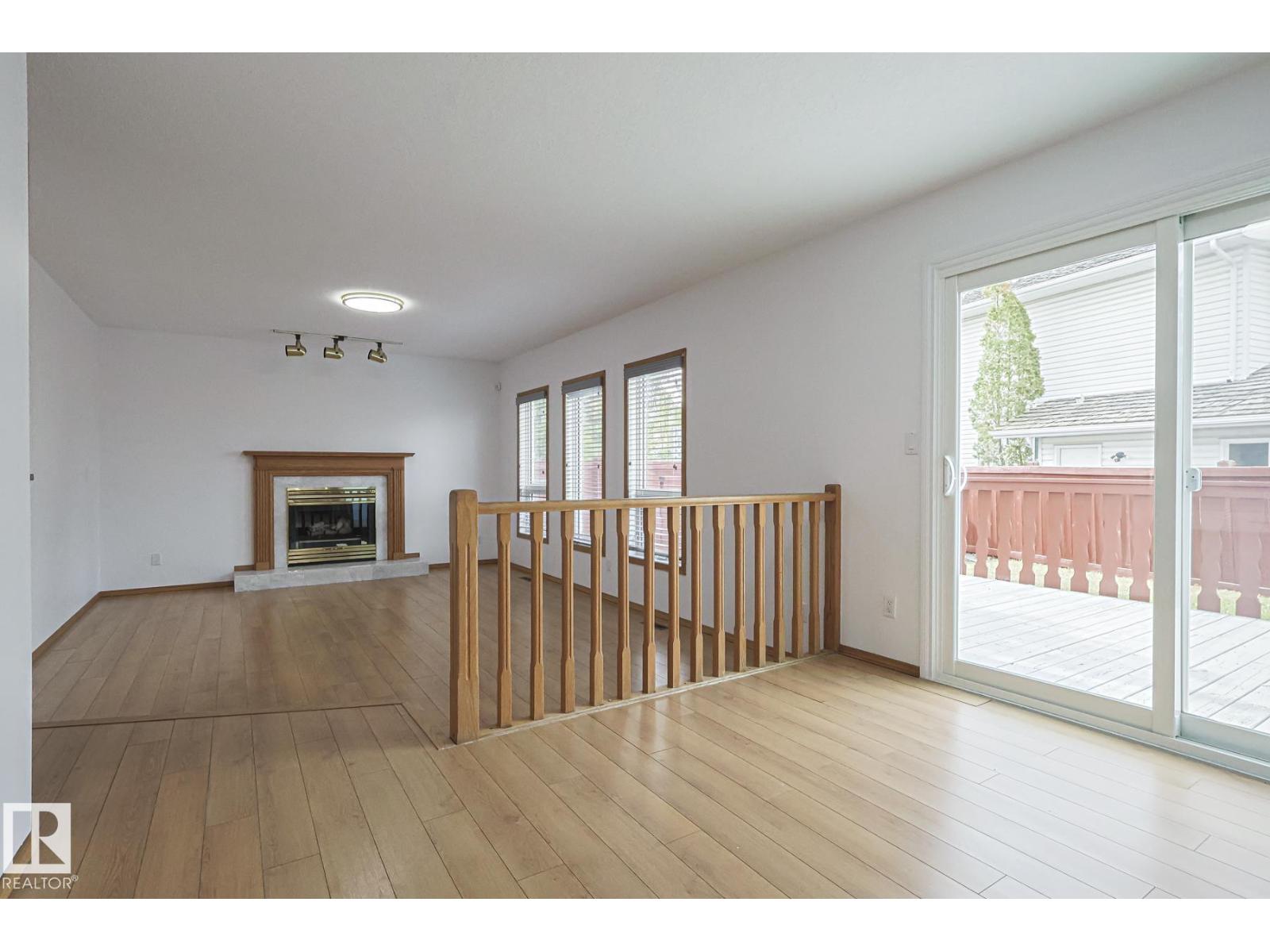 4631 43 Av Nw, Edmonton, Alberta  T6L 6L9 - Photo 12 - E4460205