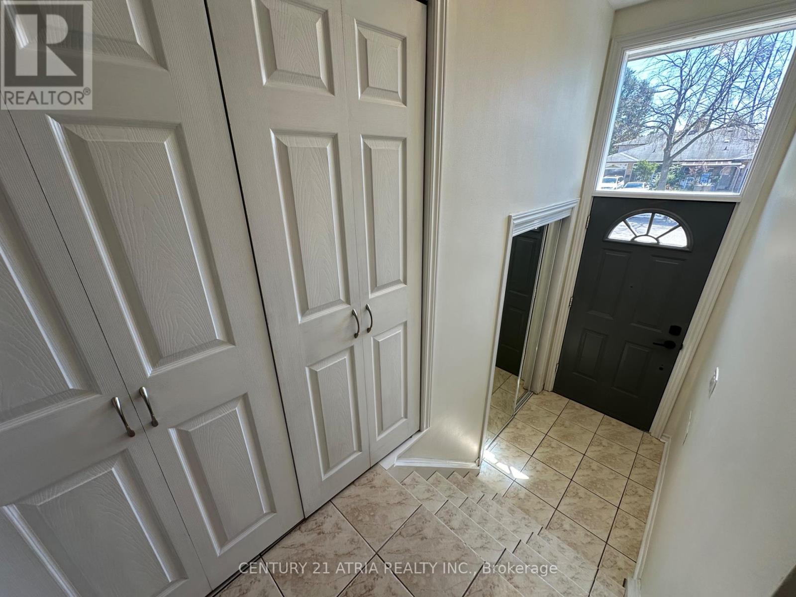18 Reiber Crescent, Toronto, Ontario  M2H 1C4 - Photo 15 - C12380642