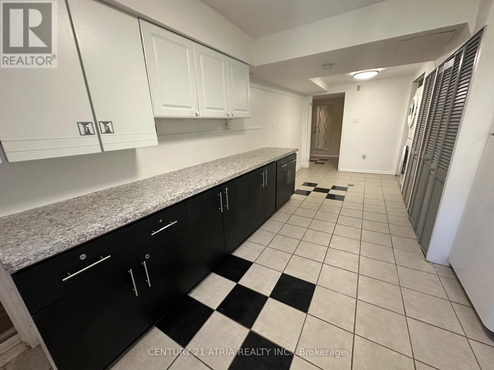 18 Reiber Crescent, Toronto, Ontario  M2H 1C4 - Photo 36 - C12380642