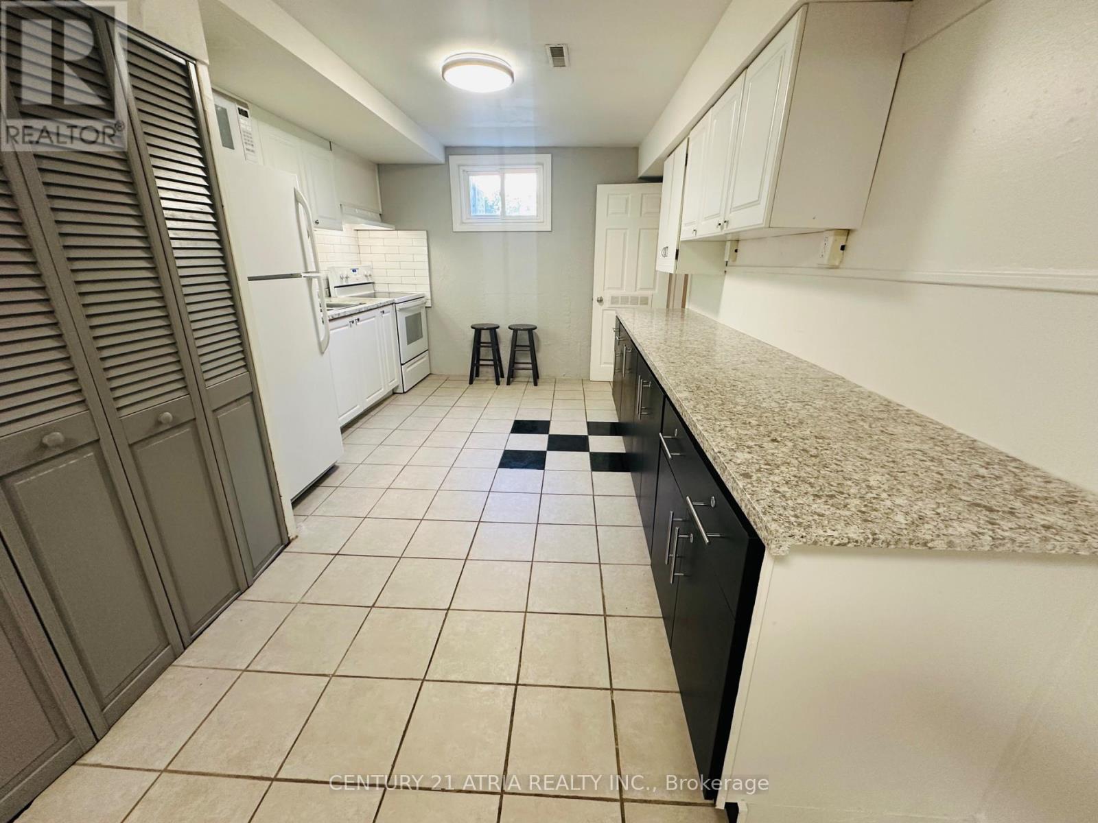 18 Reiber Crescent, Toronto, Ontario  M2H 1C4 - Photo 32 - C12380642