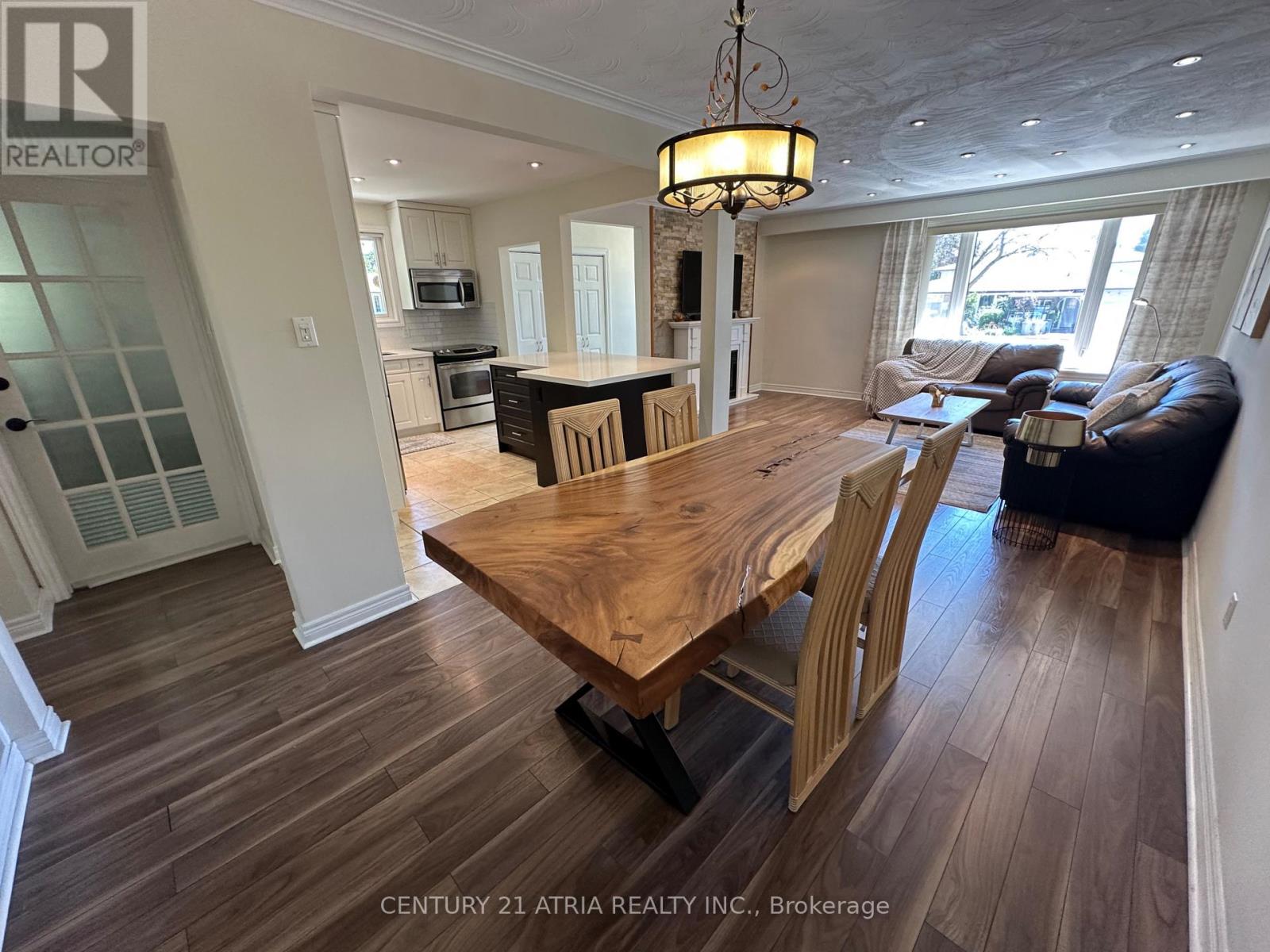 18 Reiber Crescent, Toronto, Ontario  M2H 1C4 - Photo 5 - C12380642