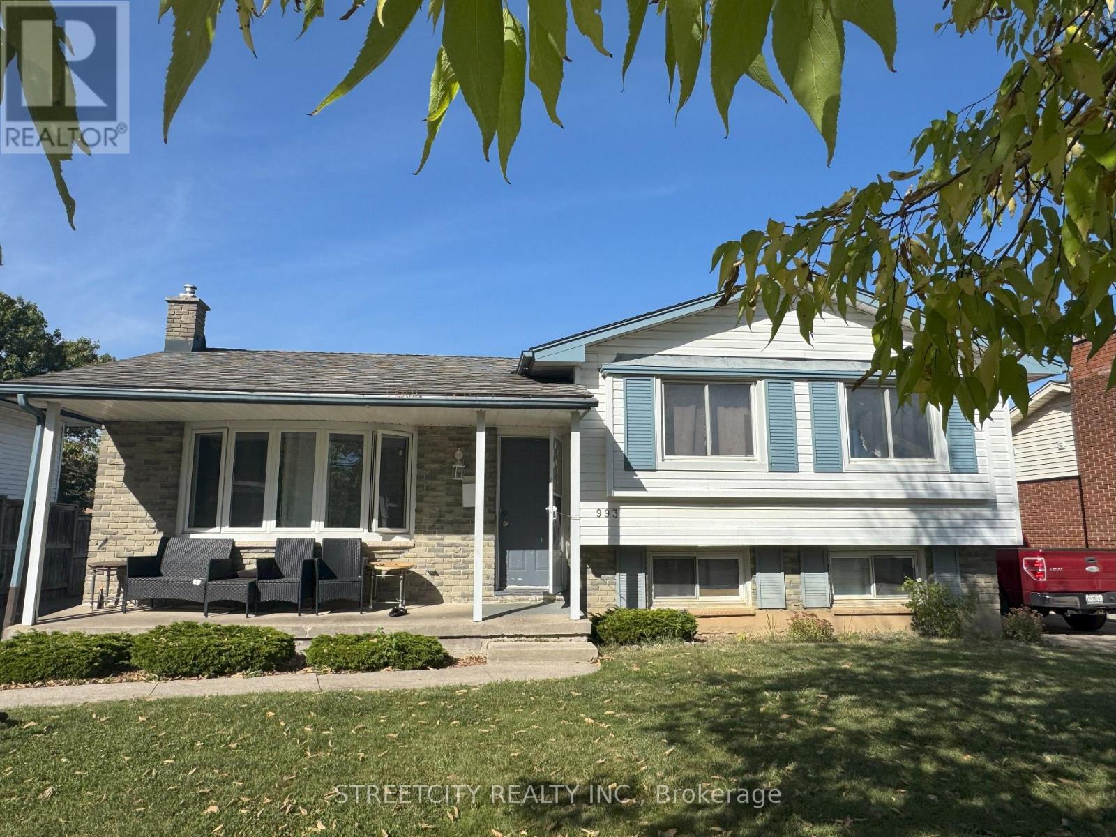 993 OSGOODE DRIVE, London South, Ontario