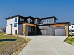 63 Haverhill Crescent, Winnipeg, Manitoba