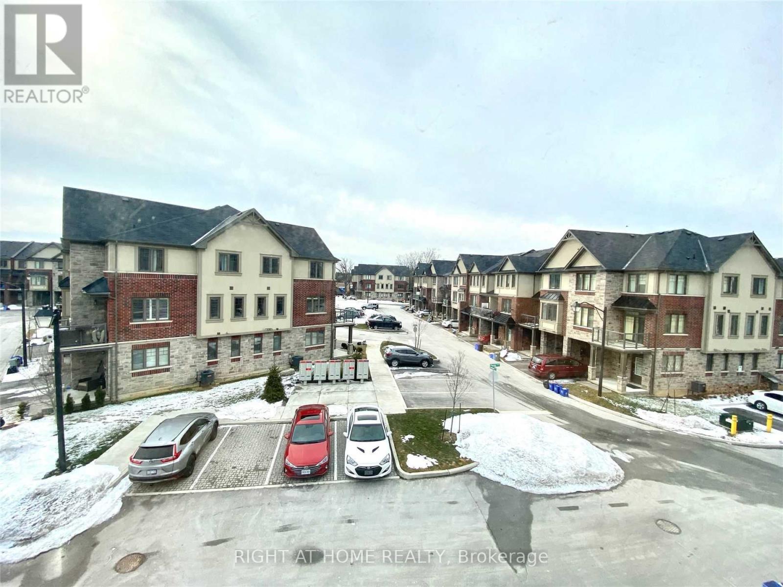 42 FARLEY LANE, Hamilton, Ontario