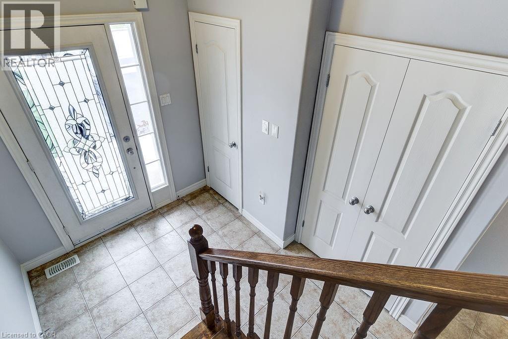7 Palacebeach Trail, Stoney Creek, Ontario  L8E 0B9 - Photo 7 - 40766971