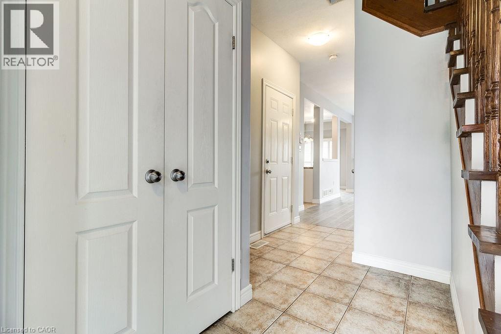 7 Palacebeach Trail, Stoney Creek, Ontario  L8E 0B9 - Photo 8 - 40766971