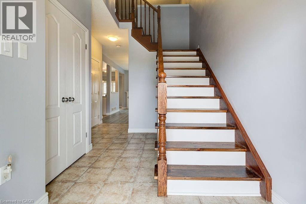 7 Palacebeach Trail, Stoney Creek, Ontario  L8E 0B9 - Photo 6 - 40766971