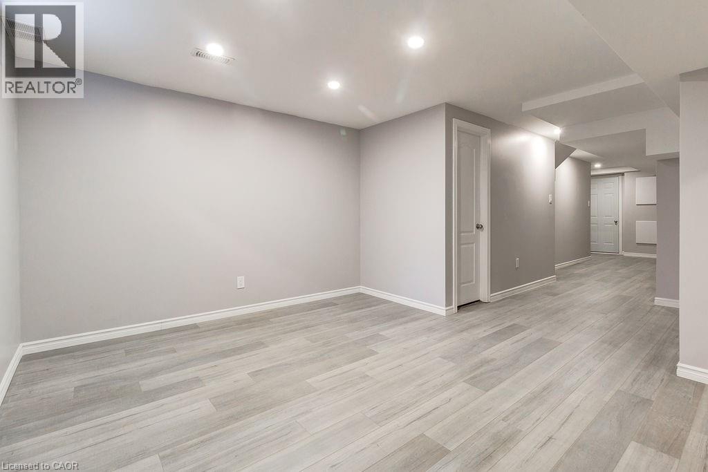 7 Palacebeach Trail, Stoney Creek, Ontario  L8E 0B9 - Photo 35 - 40766971