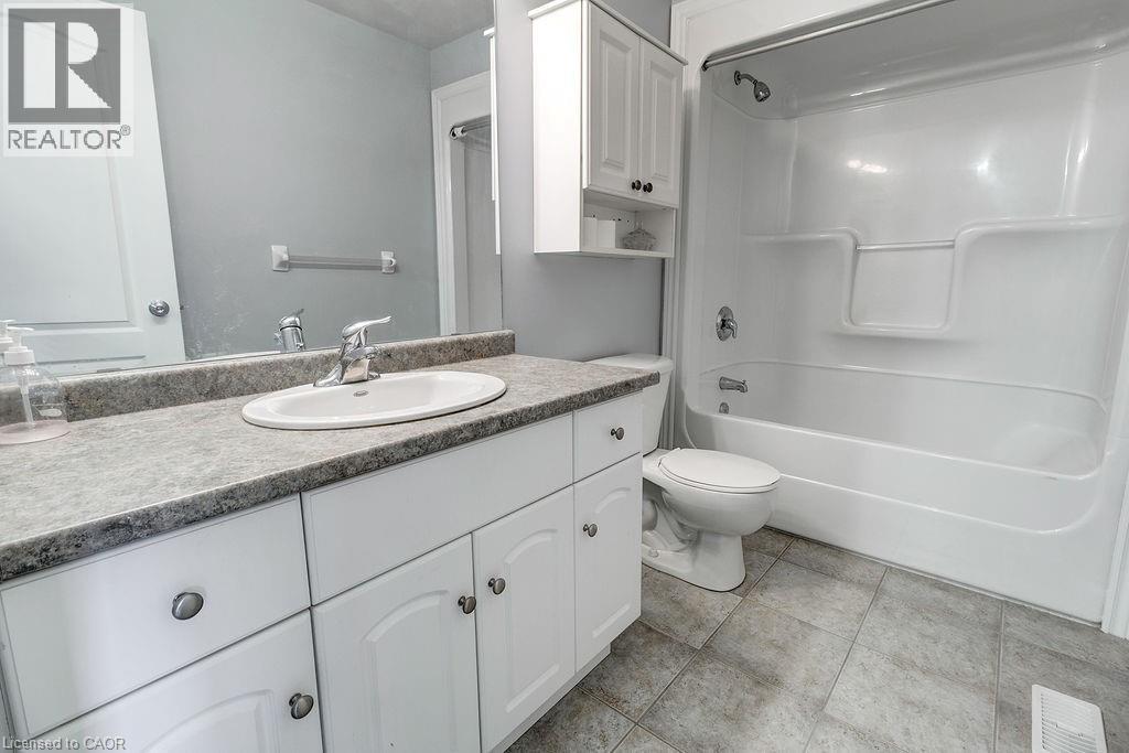 7 Palacebeach Trail, Stoney Creek, Ontario  L8E 0B9 - Photo 32 - 40766971