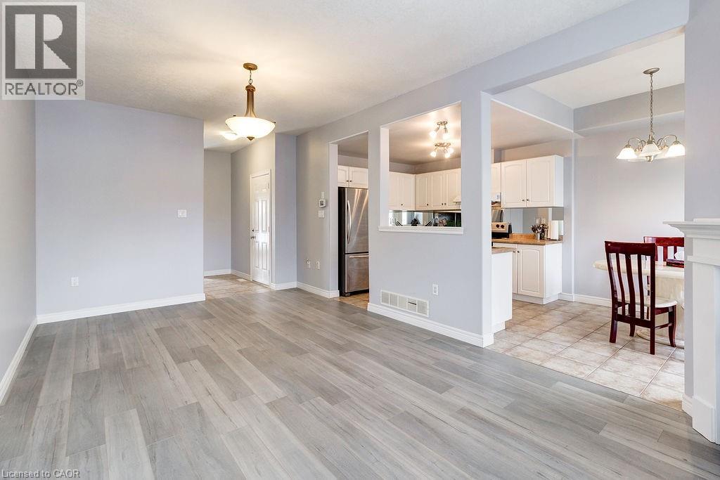 7 Palacebeach Trail, Stoney Creek, Ontario  L8E 0B9 - Photo 11 - 40766971