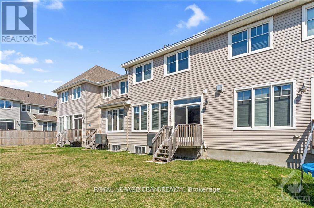 165 Angelonia Crescent, Ottawa, Ontario  K1T 0Y5 - Photo 19 - X12445578