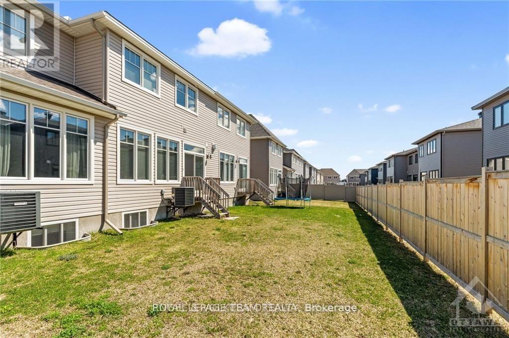 165 Angelonia Crescent, Ottawa, Ontario  K1T 0Y5 - Photo 20 - X12445578