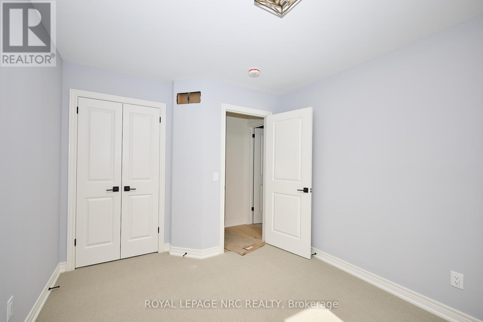 6668 Hawkins Street, Niagara Falls, Ontario  L2G 3B7 - Photo 21 - X12445576