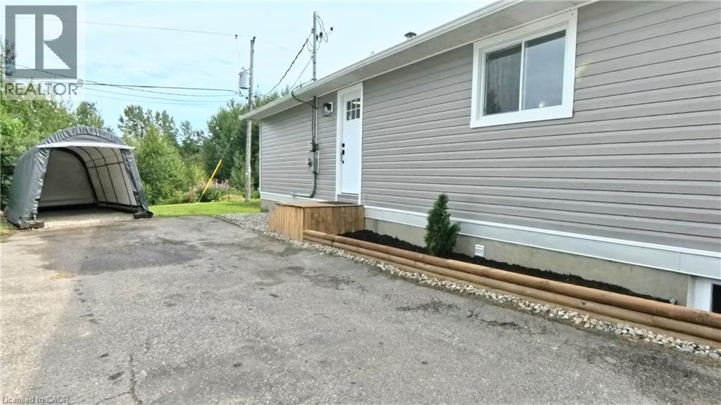 16 Robin Avenue, Manitouwadge, Ontario  P0T 2C0 - Photo 7 - 40759823