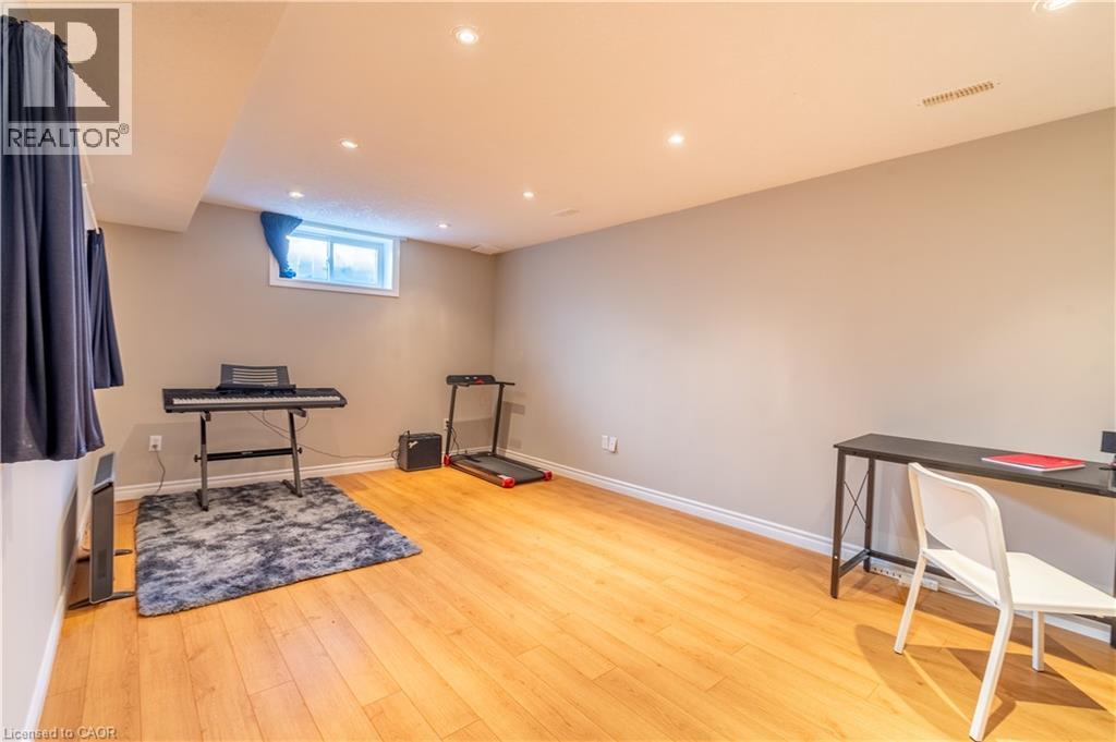 533 Langlaw Drive, Cambridge, Ontario  N1P 1H8 - Photo 20 - 40659214
