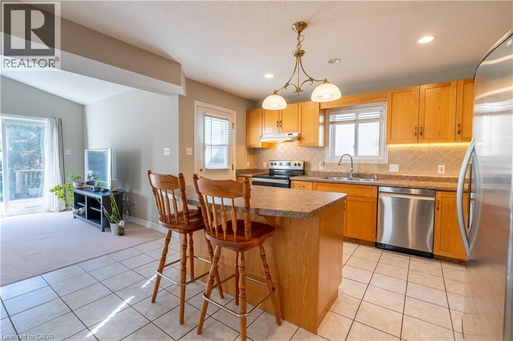 533 Langlaw Drive, Cambridge, Ontario  N1P 1H8 - Photo 5 - 40659214