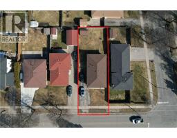 110 HAZELGLEN Drive, Kitchener, Ontario