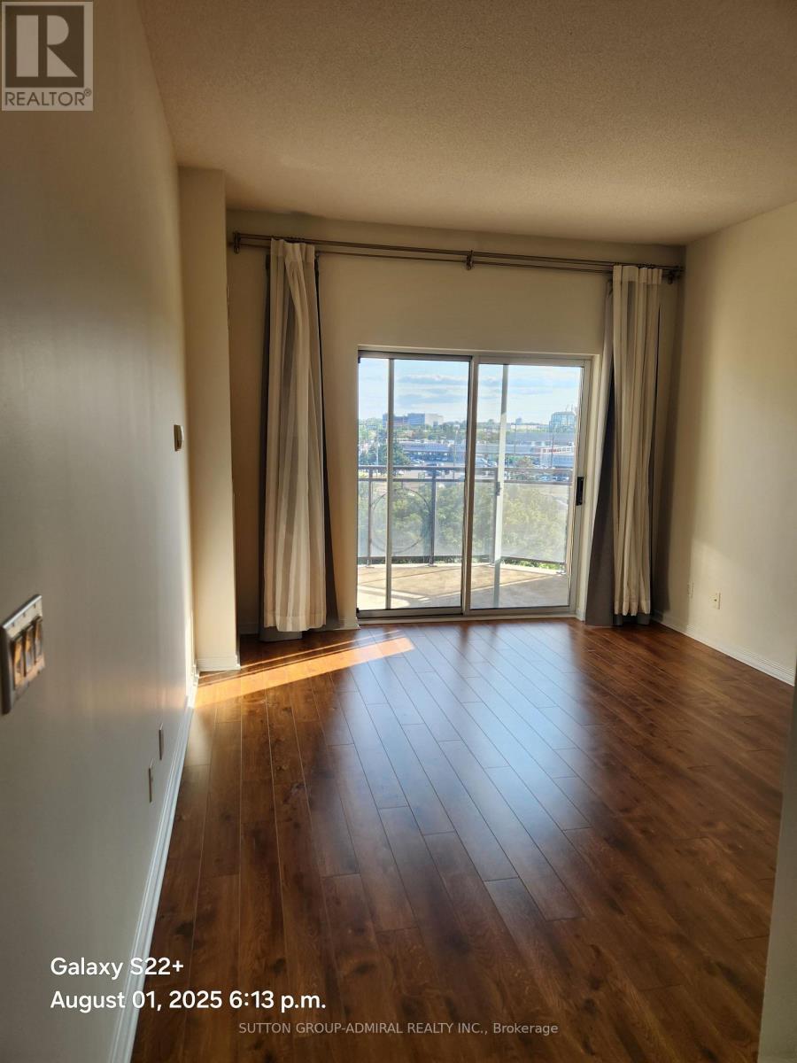 514 - 2 Maison Park Court, Vaughan, Ontario  L4J 9K5 - Photo 8 - N12445577