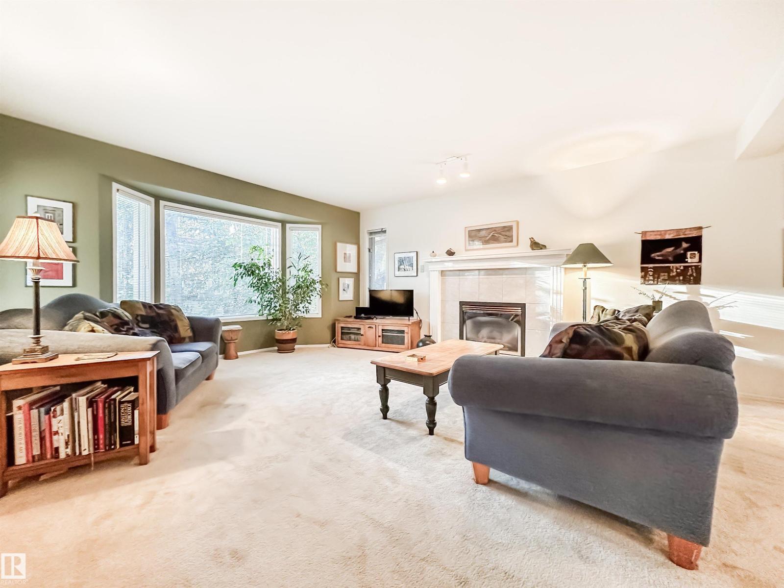 9527 100a St Nw, Edmonton, Alberta  T5K 0V5 - Photo 4 - E4460925