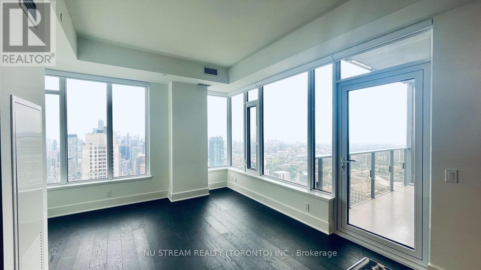4809 - 11 Yorkville Avenue, Toronto, Ontario  M4W 0B7 - Photo 10 - C12445579