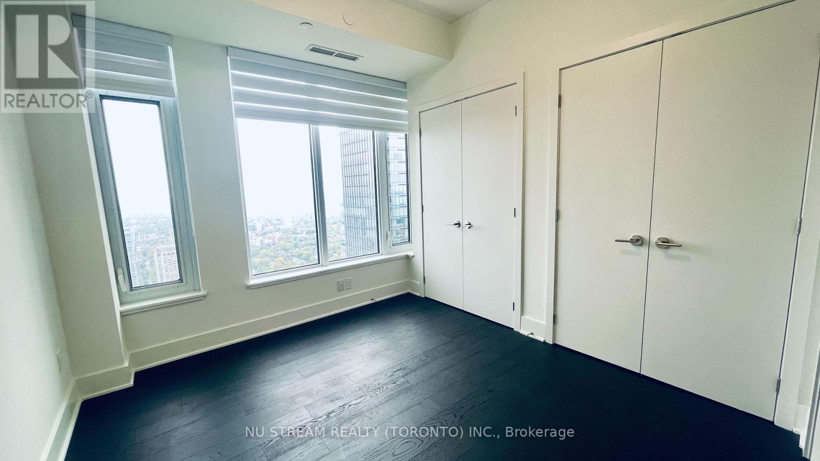 4809 - 11 Yorkville Avenue, Toronto, Ontario  M4W 0B7 - Photo 12 - C12445579