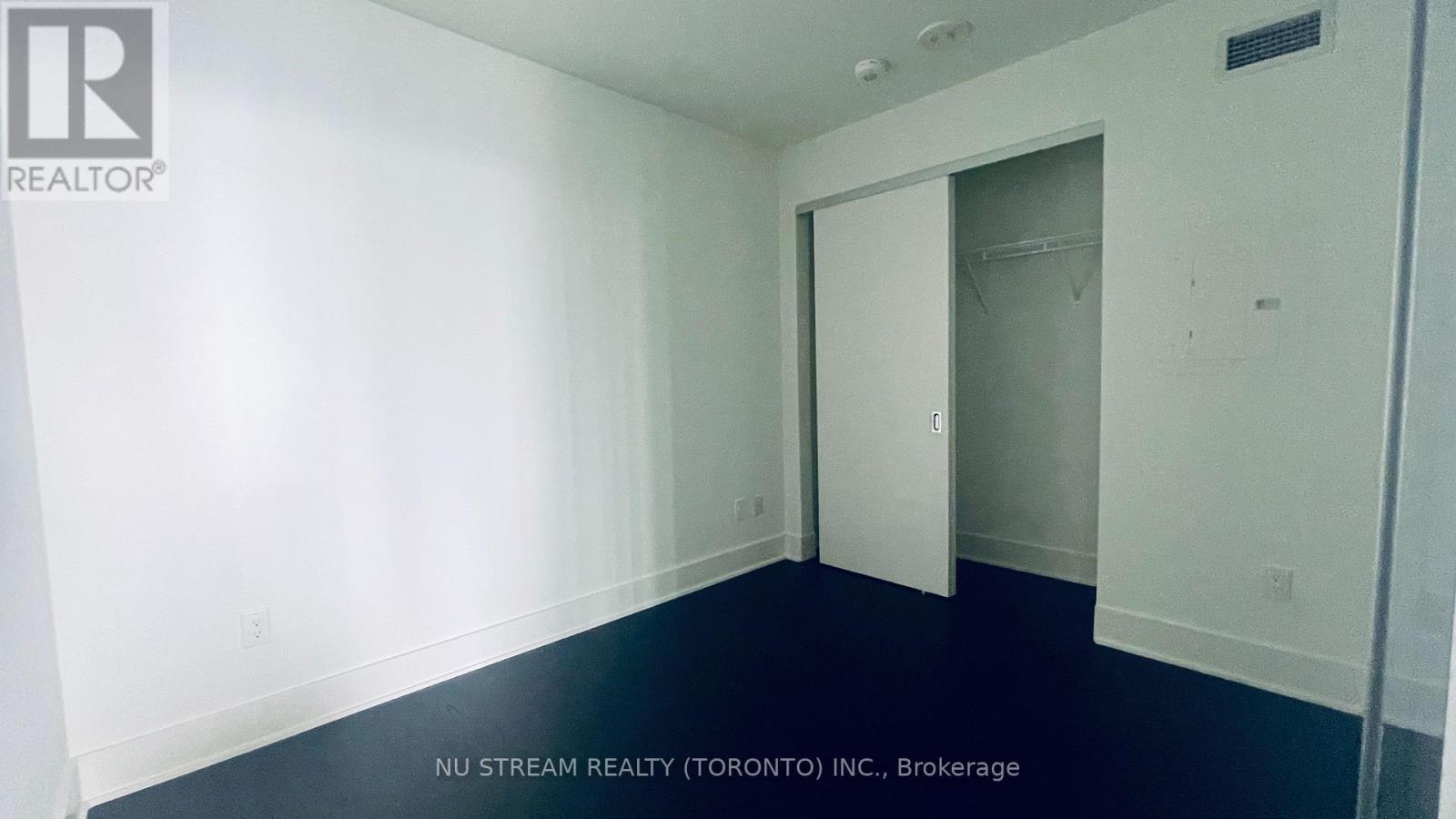 4809 - 11 Yorkville Avenue, Toronto, Ontario  M4W 0B7 - Photo 19 - C12445579