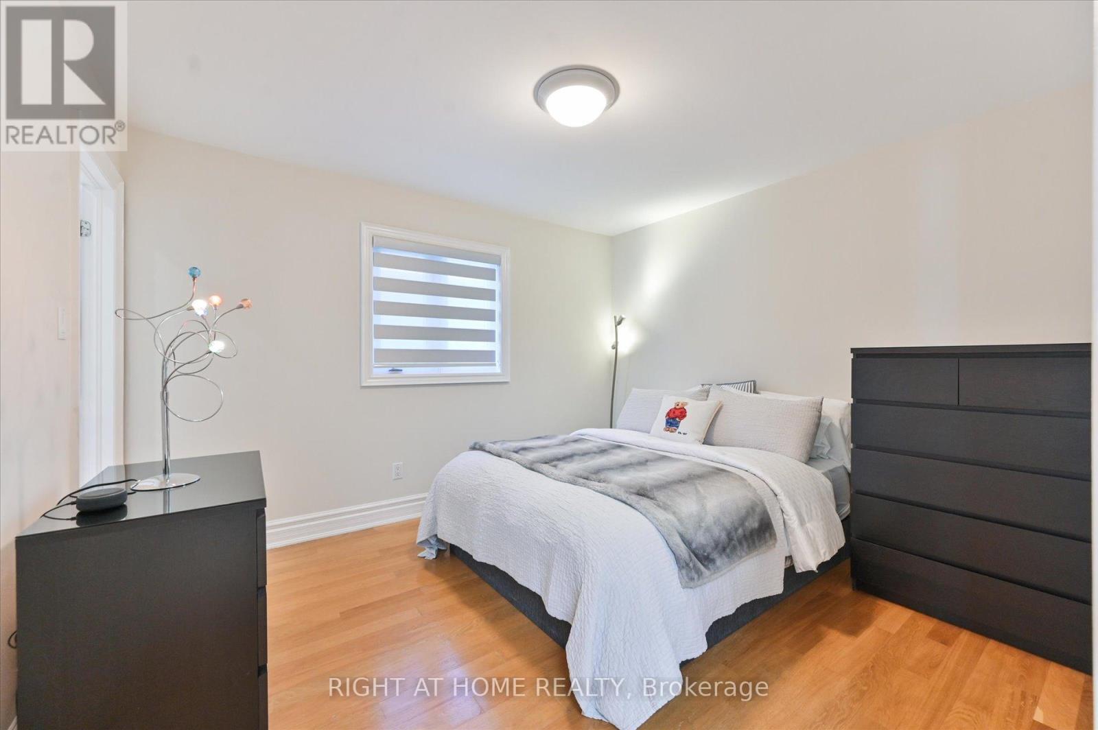 154 Charlton Boulevard, Toronto, Ontario  M2R 2J1 - Photo 24 - C12445583
