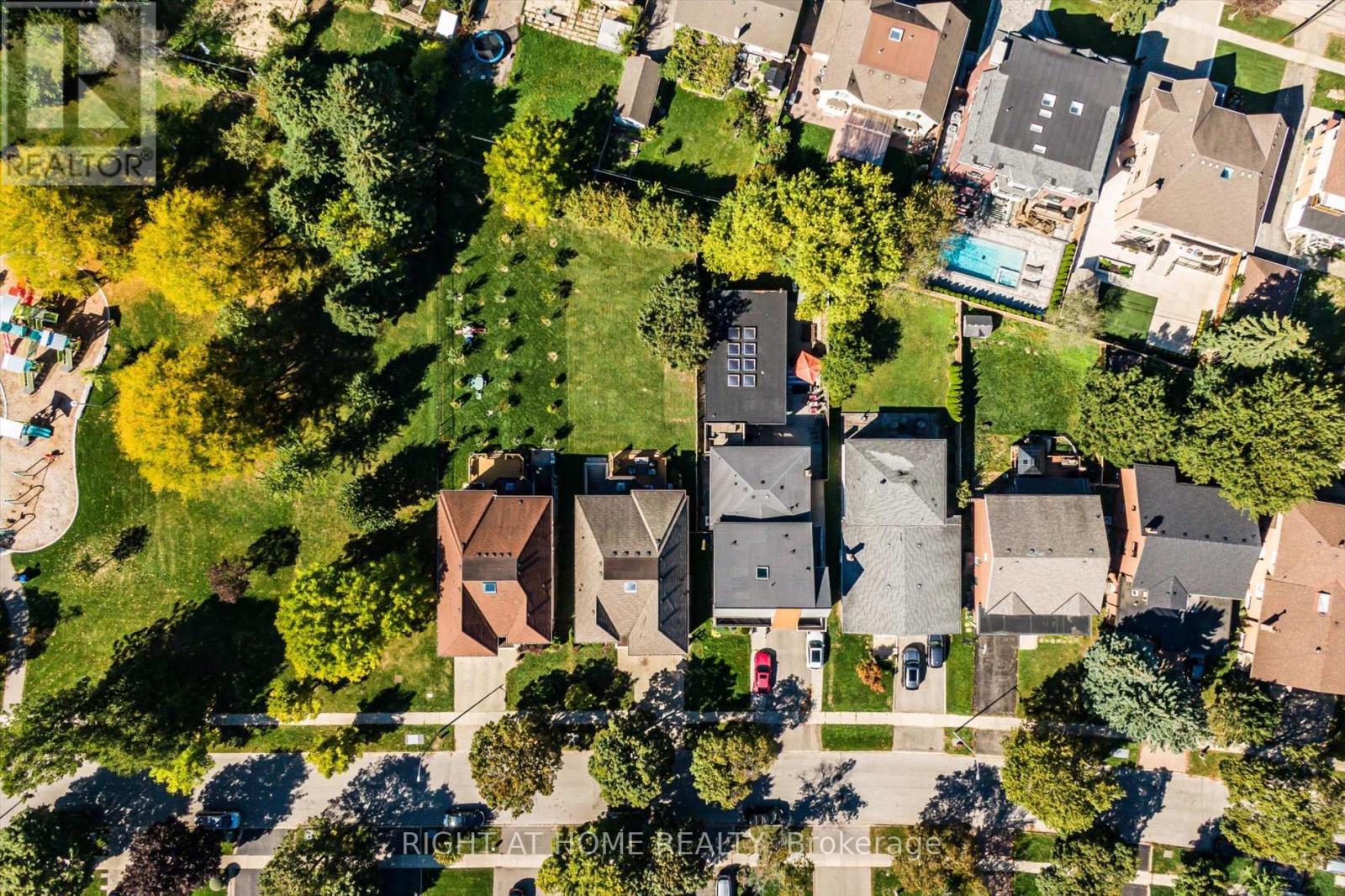 154 Charlton Boulevard, Toronto, Ontario  M2R 2J1 - Photo 35 - C12445583