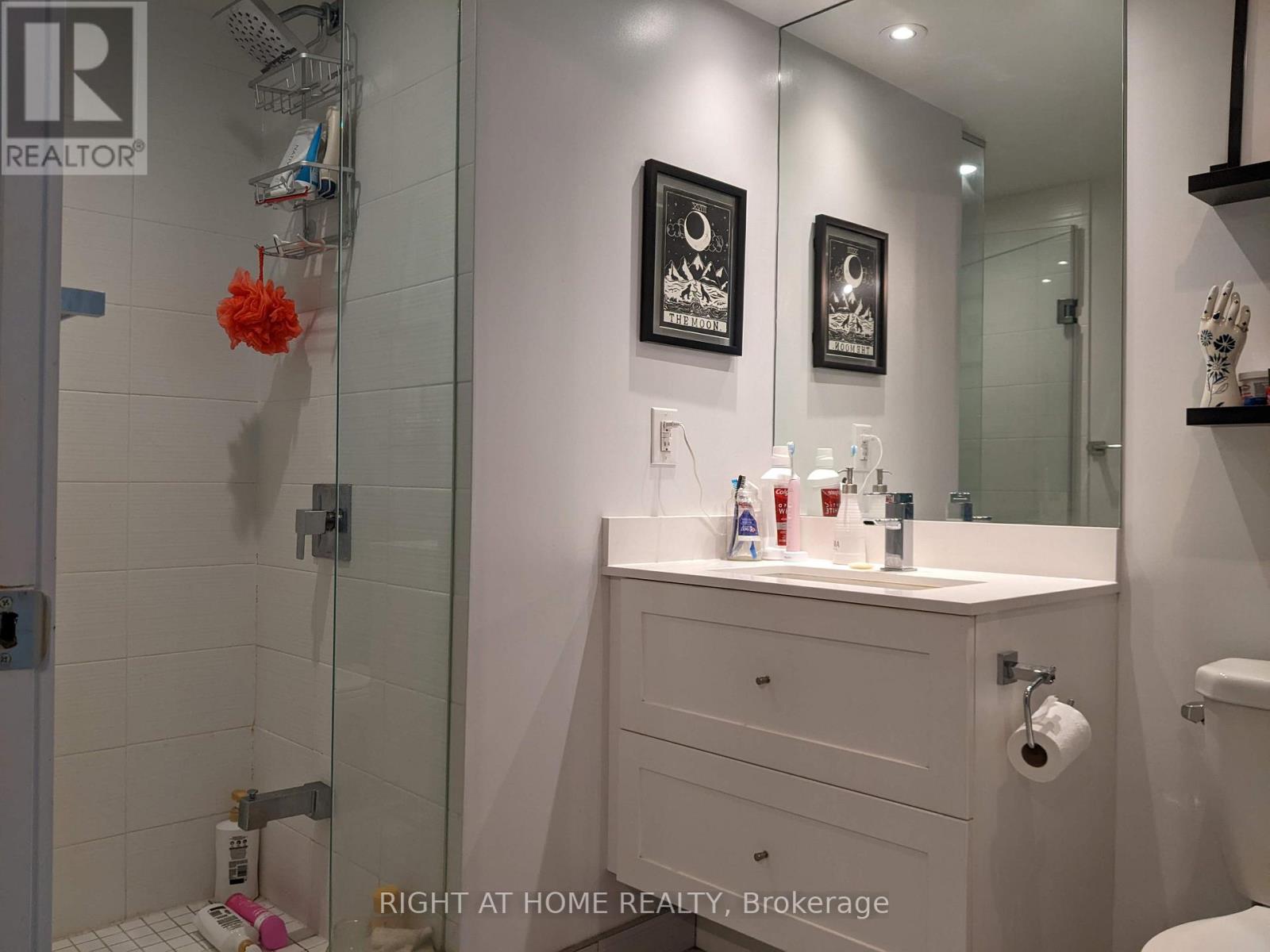 629 - 525 Adelaide Street W, Toronto, Ontario  M5V 0N7 - Photo 8 - C12445584